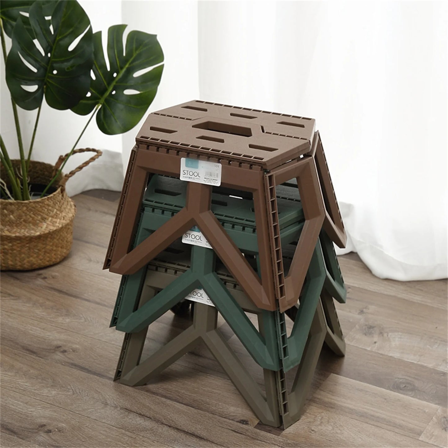 Portable Folding Camping Stool - High Load Bearing Outdoor Chair for Fishing, Beach & Camping