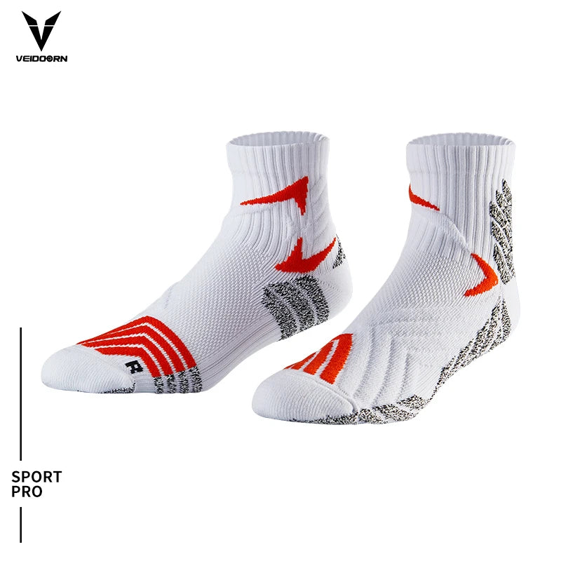 Athletic Performance Socks - Thickened Non-Slip Compression Socks for Basketball, Soccer, Golf & Running (Men & Women)