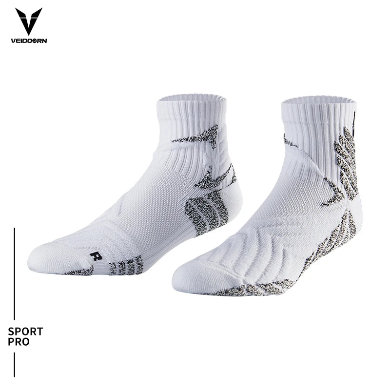 Athletic Performance Socks - Thickened Non-Slip Compression Socks for Basketball, Soccer, Golf & Running (Men & Women)
