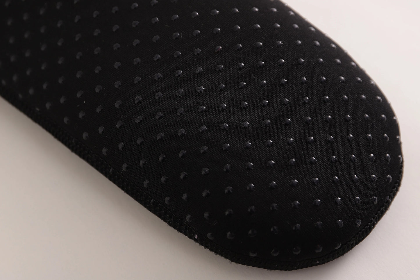 3mm Neoprene Water Socks - Sand Proof Wetsuit Diving Socks for Beach Volleyball, Snorkeling, Swimming & Outdoor Water Sports