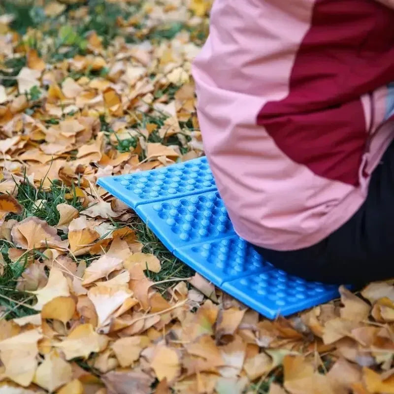Honeycomb Massage Mat - 6-Fold XPE Cushion for Outdoor Activities