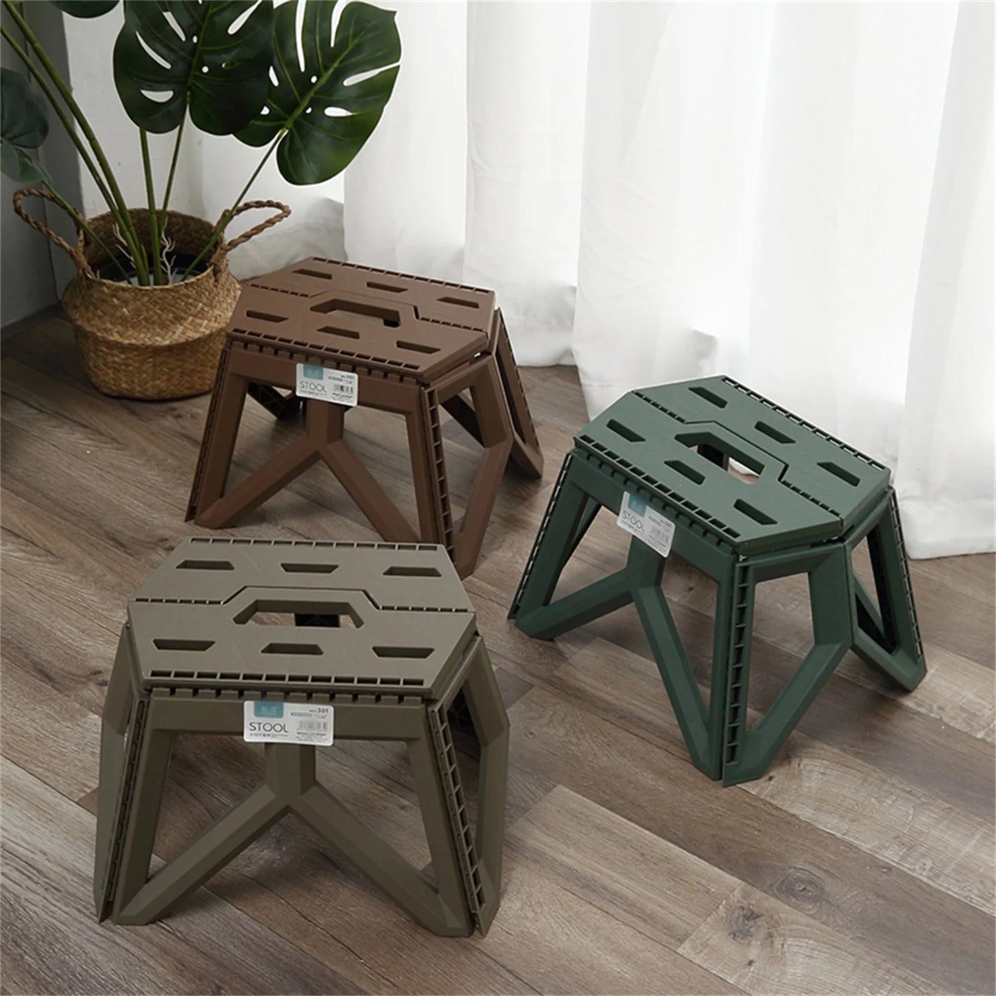 Portable Folding Camping Stool - High Load Bearing Outdoor Chair for Fishing, Beach & Camping