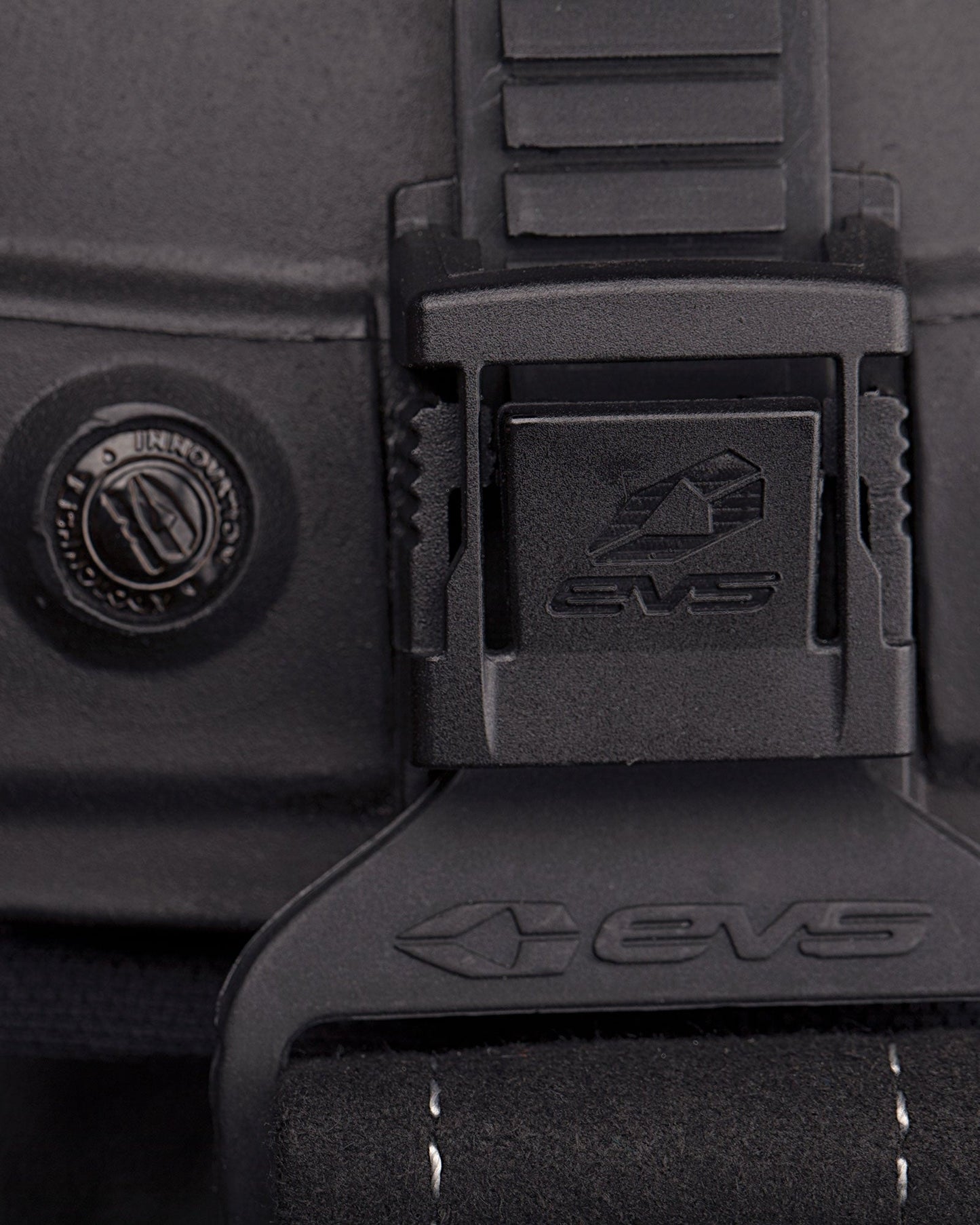 RS9 Knee Brace