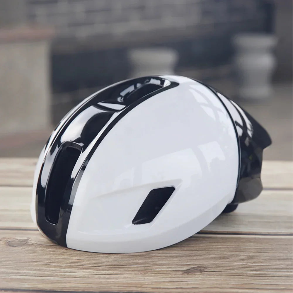 Ultralight Aero Cycling Helmet - MTB & Road Bike Safety Cap for Men & Women