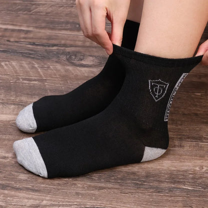 Premium Basketball Crew Socks - High Performance Athletic Pack