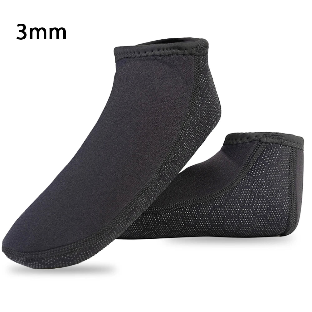 3mm Neoprene Water Socks - Sand Proof Wetsuit Diving Socks for Beach Volleyball, Snorkeling, Swimming & Outdoor Water Sports
