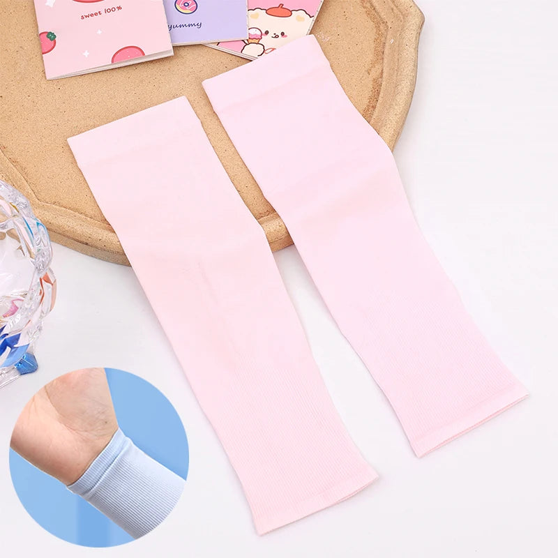 Kids Ice Silk Cooling Arm Sleeves - UV Sun Protection Elastic Sleeves for Boys & Girls Ages 4-12 (Summer Sports & Beach)