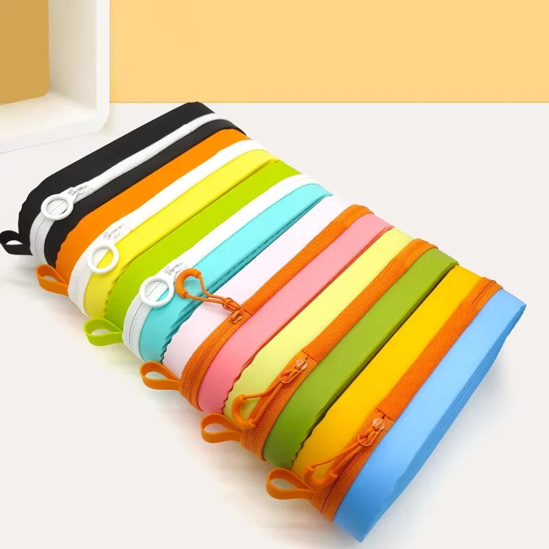 Large Capacity Silicone Swimming Goggle Protective Case with Drain Hole