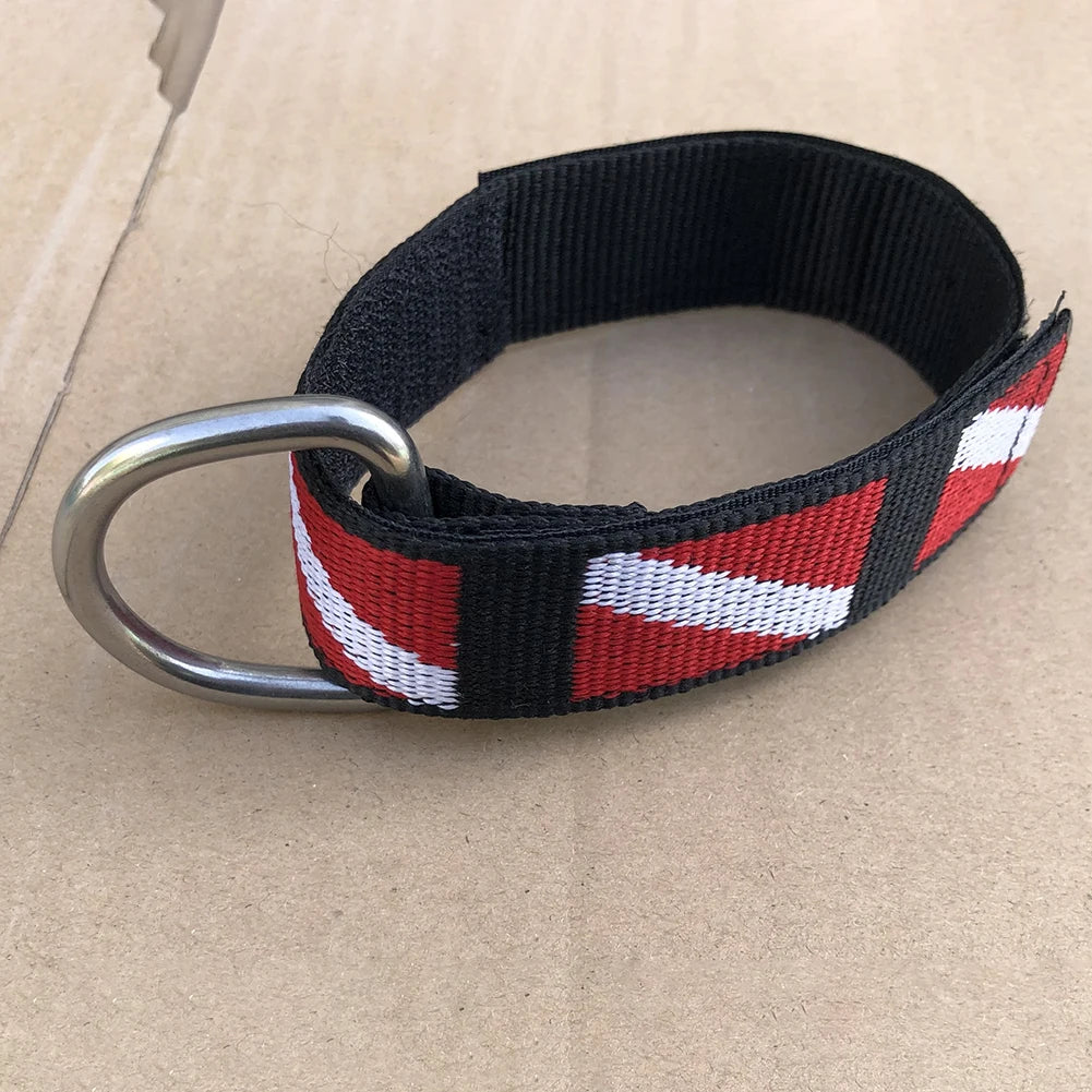 Adjustable Scuba Diving Wrist Lanyard - Metal D-Ring Webbing Strap for Freediving & Swimming Equipment