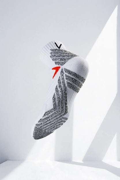 Athletic Performance Socks - Thickened Non-Slip Compression Socks for Basketball, Soccer, Golf & Running (Men & Women)