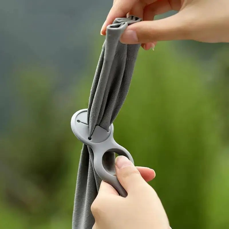 Outdoor Carabiner Clip - Multi-Purpose Water Bottle Holder & Towel Hook for Camping, Hiking & Sports