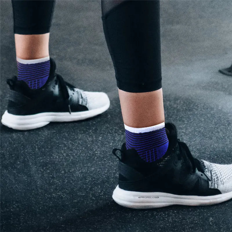 Elastic Ankle Brace Support - Super Soft Protection Guard for Gym Running Sports Fitness (1 Pair)