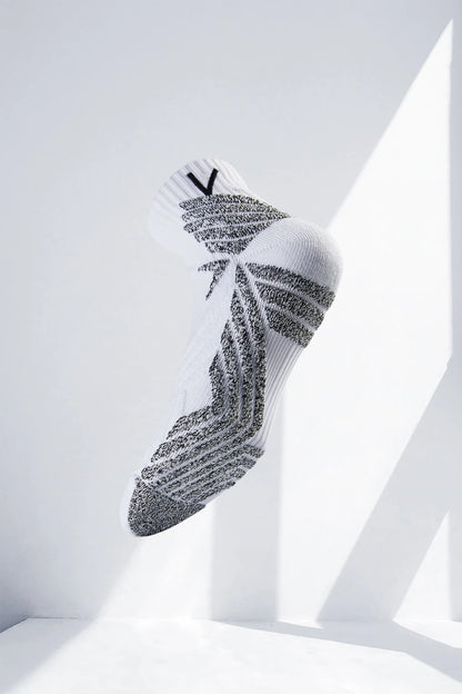 Athletic Performance Socks - Thickened Non-Slip Compression Socks for Basketball, Soccer, Golf & Running (Men & Women)