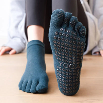 Five-Finger Cotton Yoga Socks - Non-Slip Breathable Quick-Dry Sports Socks for Pilates, Dance, Gym & Fitness