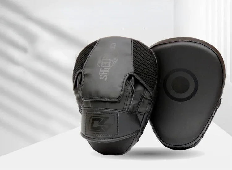 MMA Focus Pads – Curved Boxing Hand Targets for Muay Thai, Kickboxing & Strike Training
